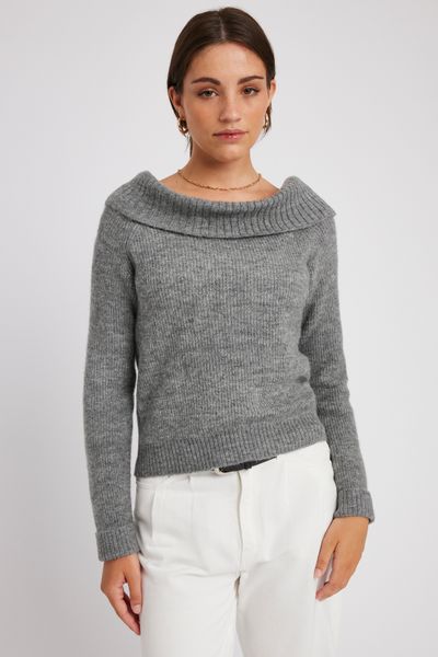 Pull &eacute;paules d&eacute;nud&eacute;es