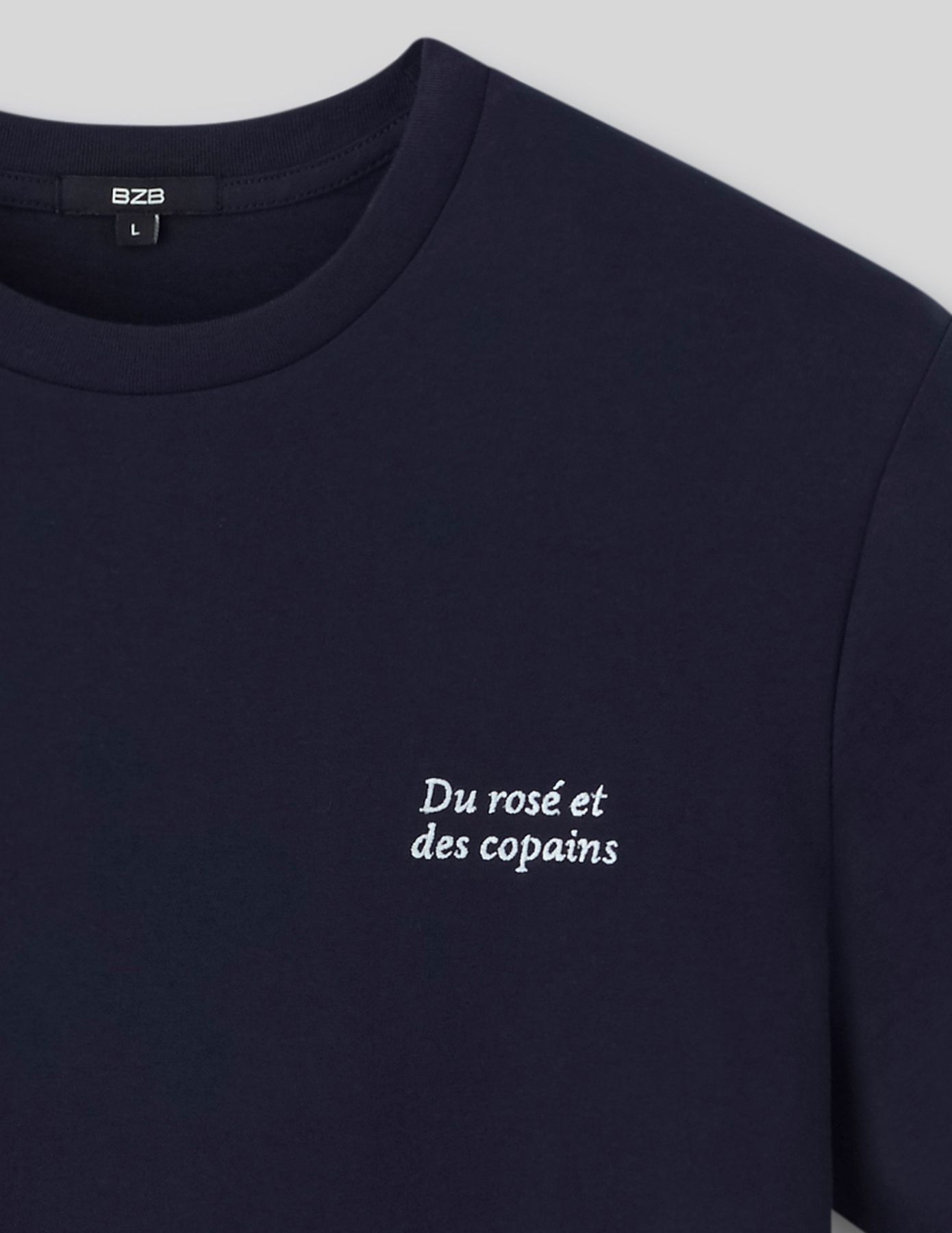 T-shirt broderie poitrine