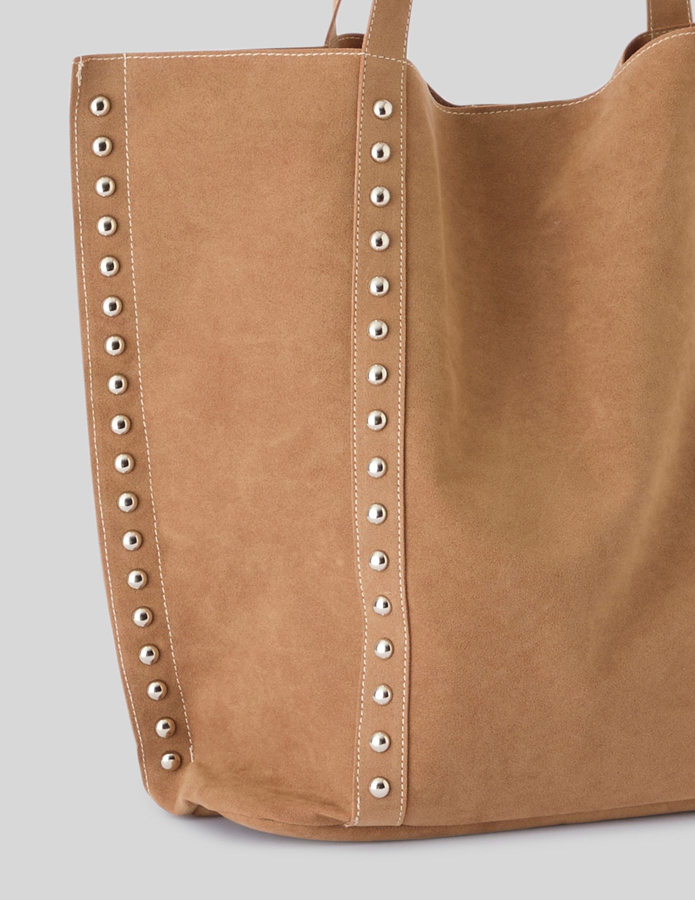 Sac cabas &agrave; clous en su&eacute;dine