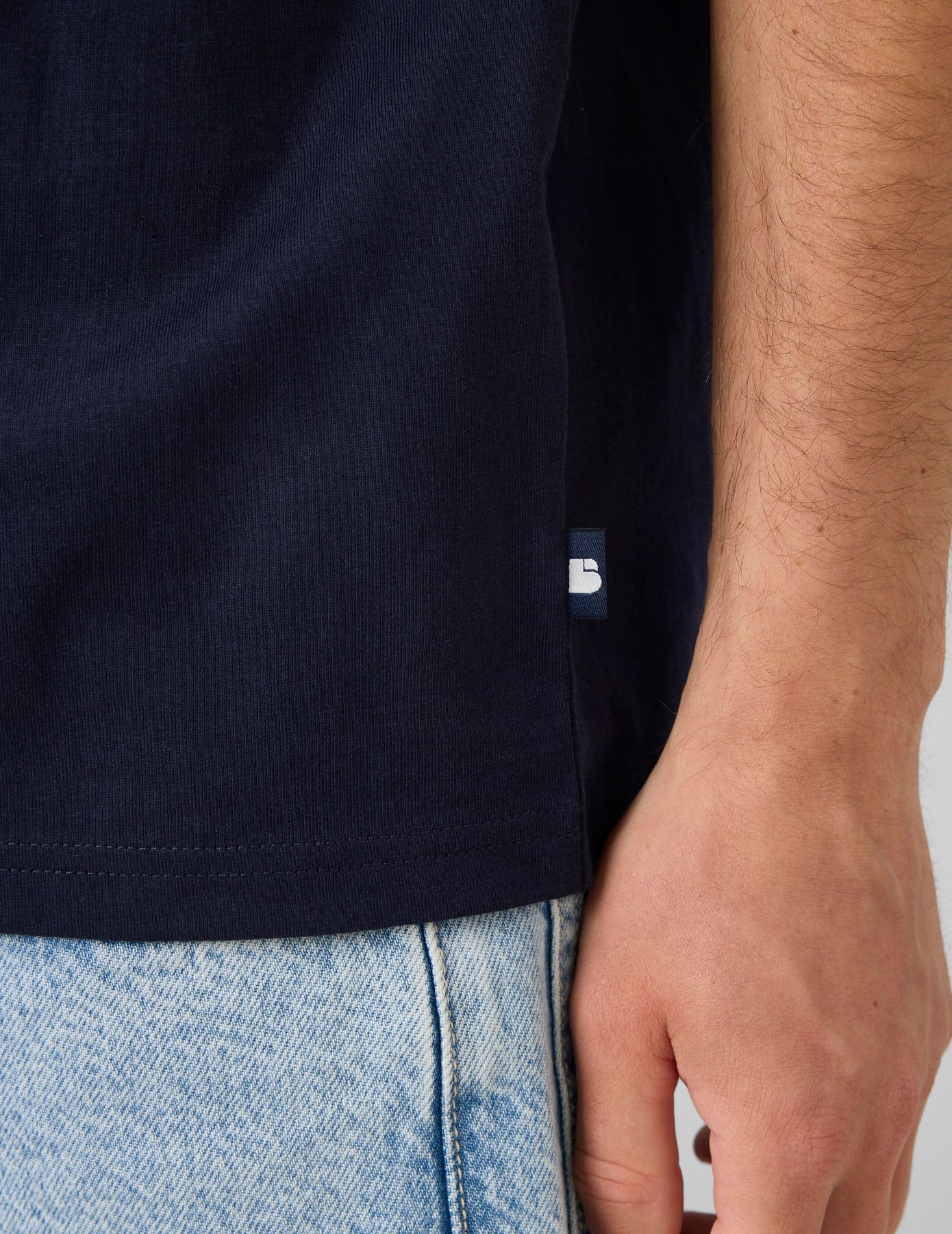 Tshirt brod&eacute; poitrine