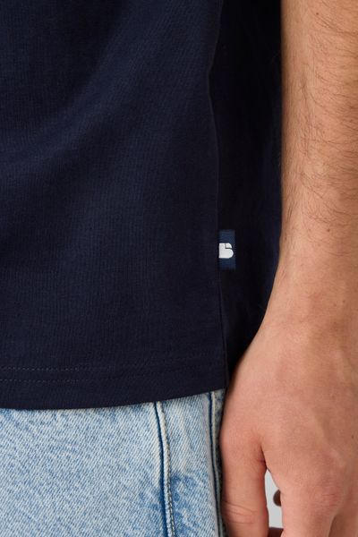 Tshirt brod&eacute; poitrine