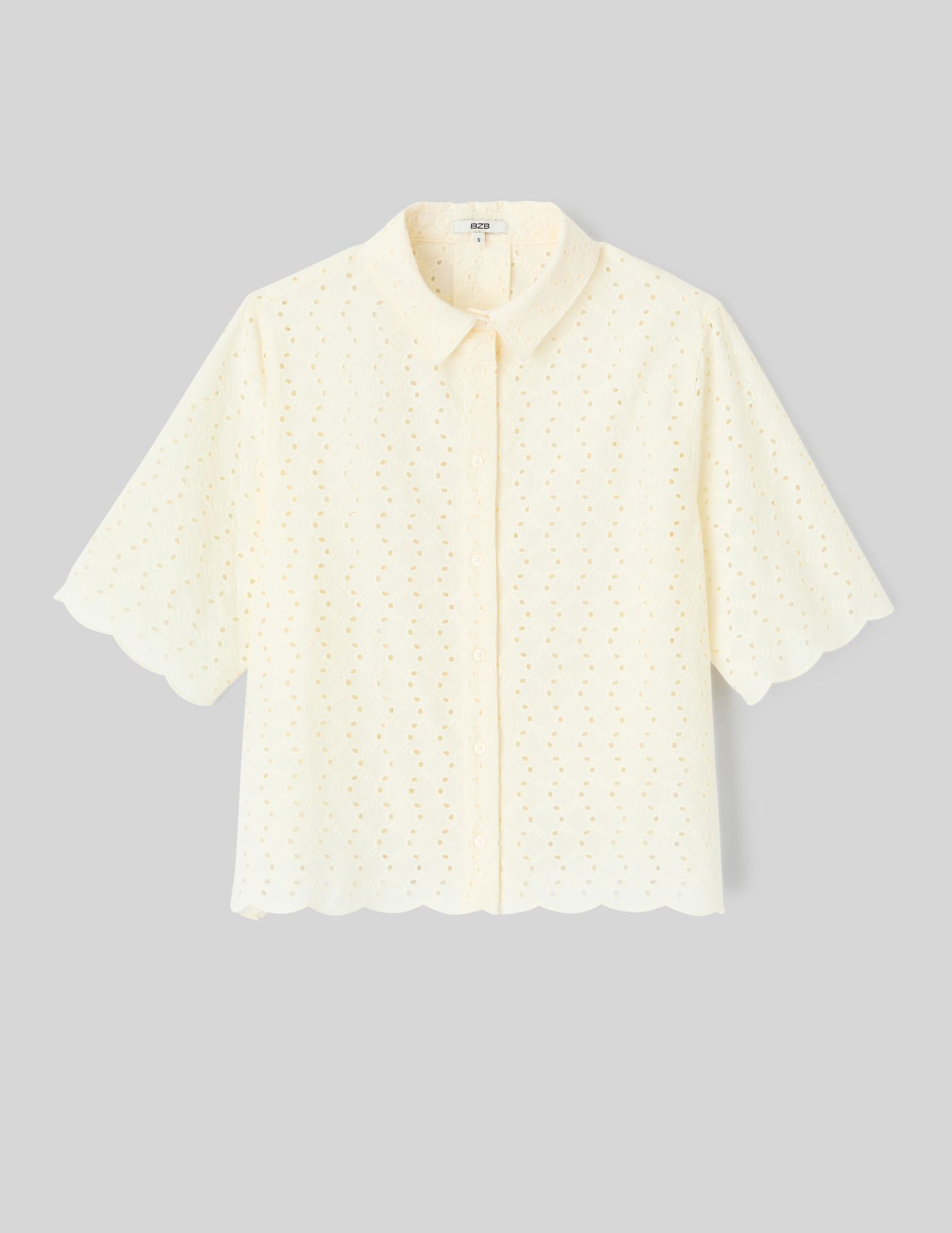 Chemisette en broderie anglaise