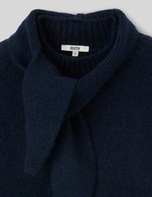 Pull &agrave; col nou&eacute;