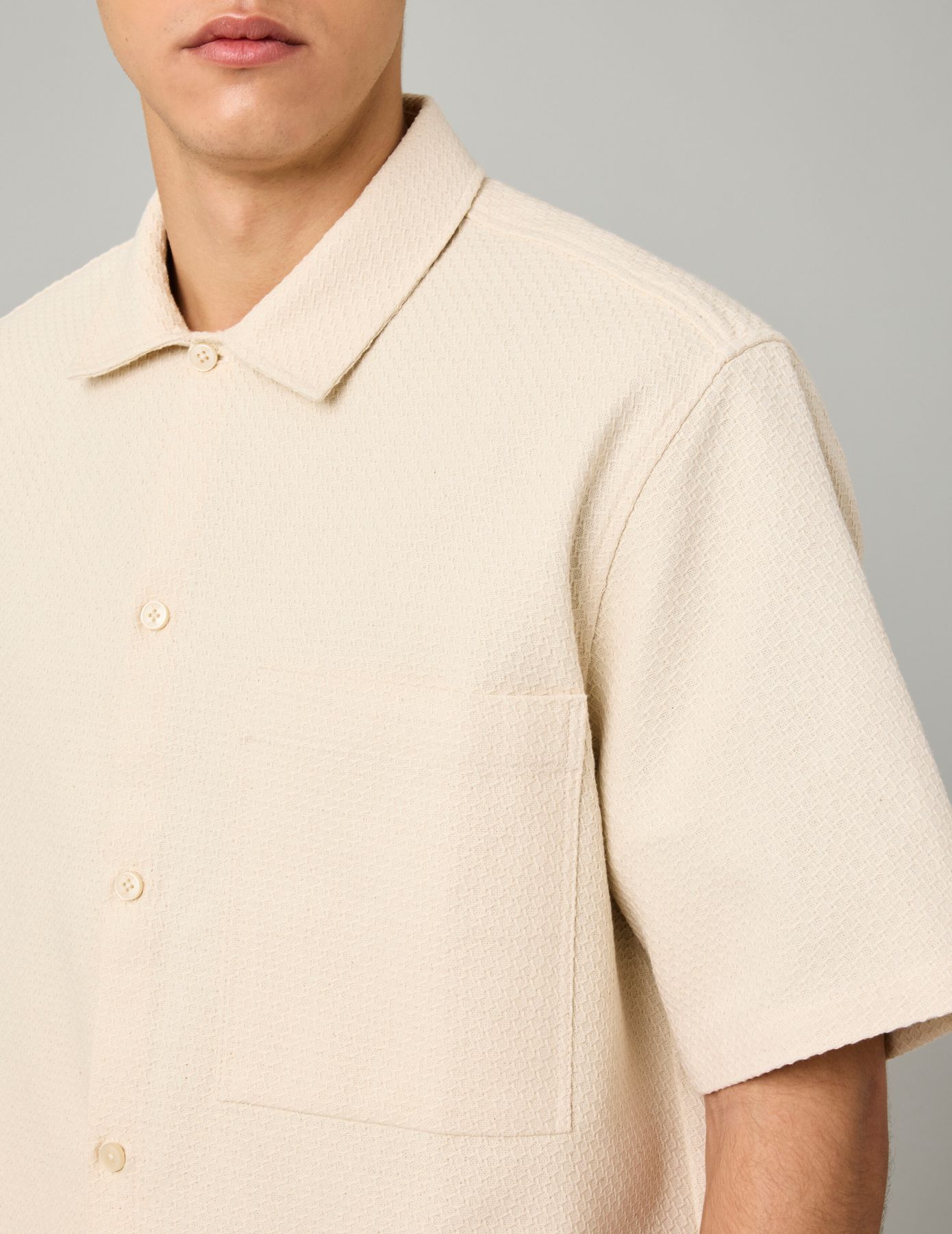 Chemise manches courtes texturée