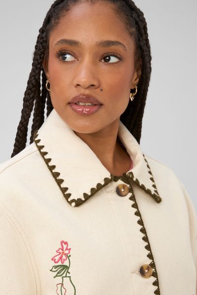 Veste brod&eacute;e