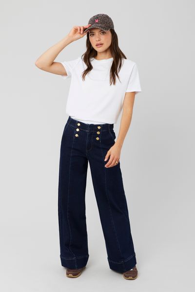 Jean d&eacute;tail boutons dor&eacute;s