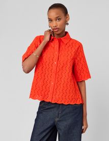 Chemisette en broderie anglaise