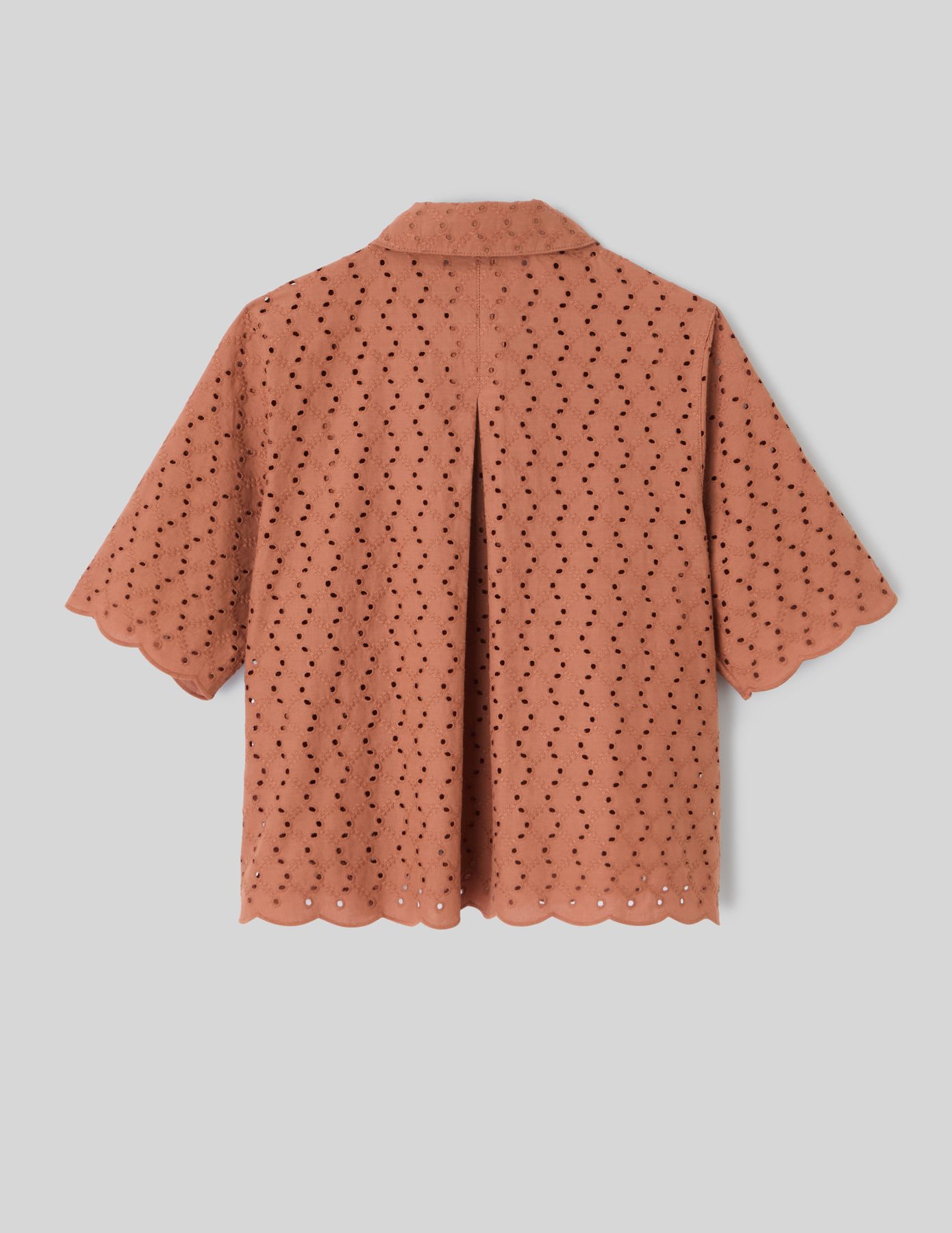 Chemisette en broderie anglaise