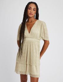 Robe courte brillante