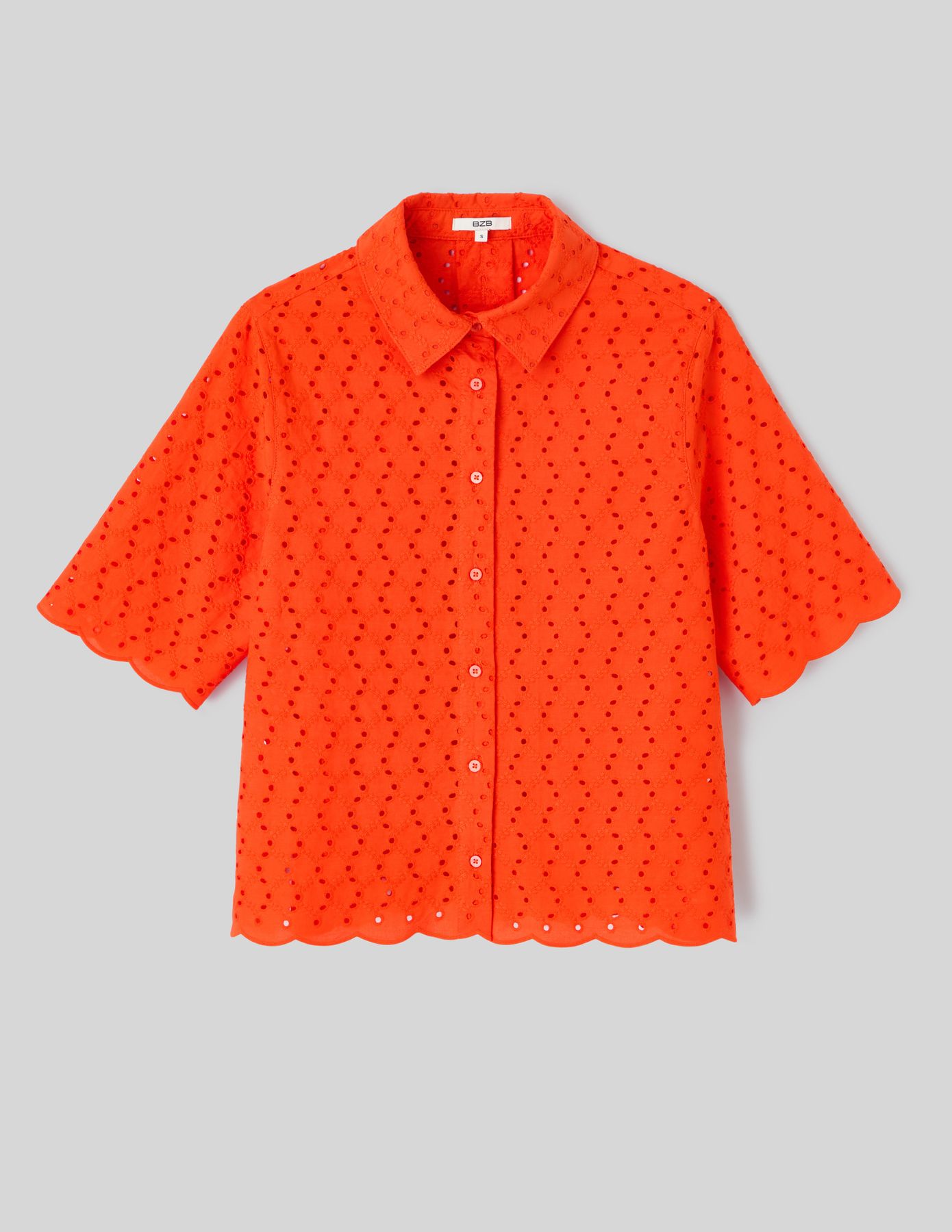 Chemisette en broderie anglaise