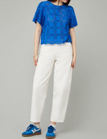 Blouse en broderie anglaise