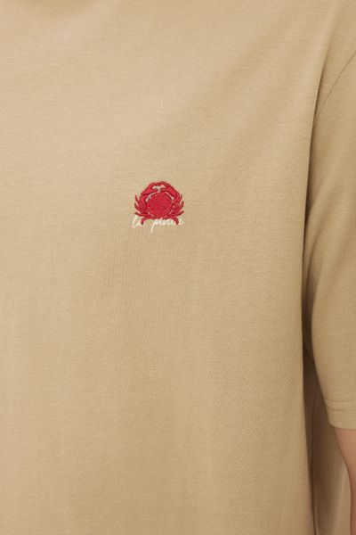 T-shirt broderie poitrine