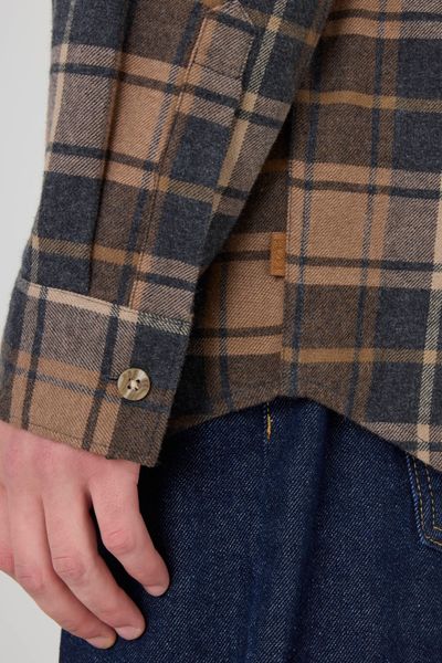 Chemise à carreaux