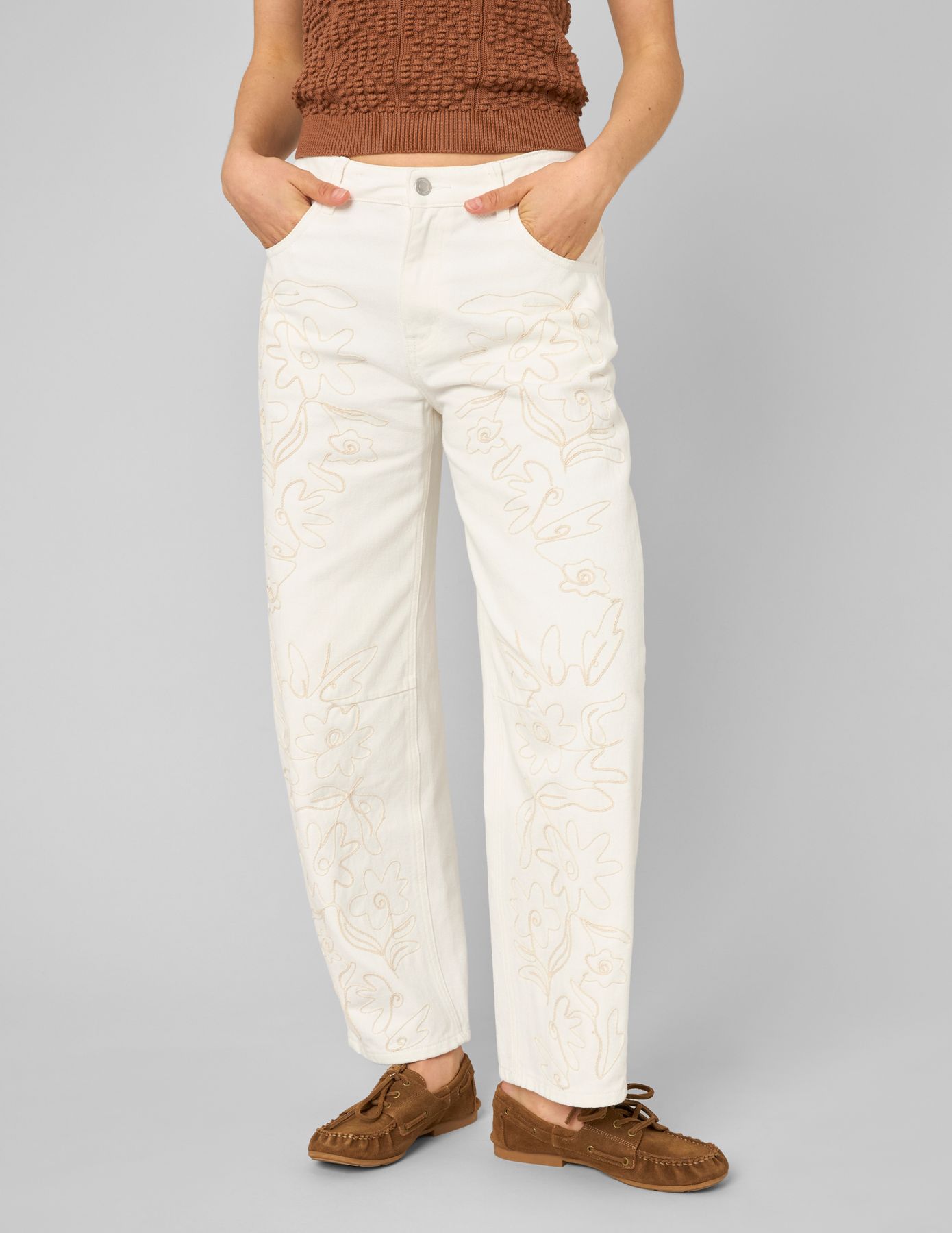Jean brod&eacute;