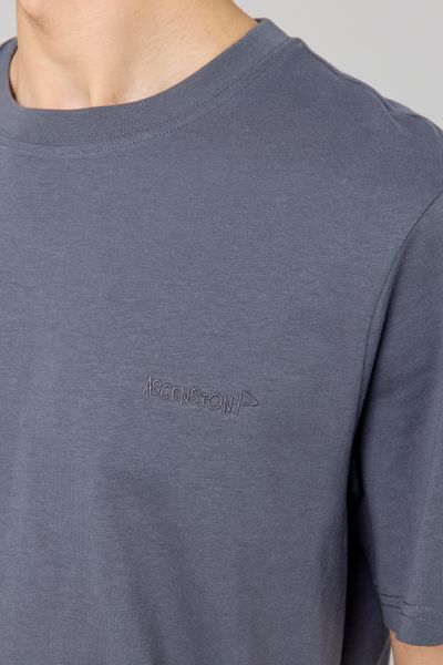 T-shirt message