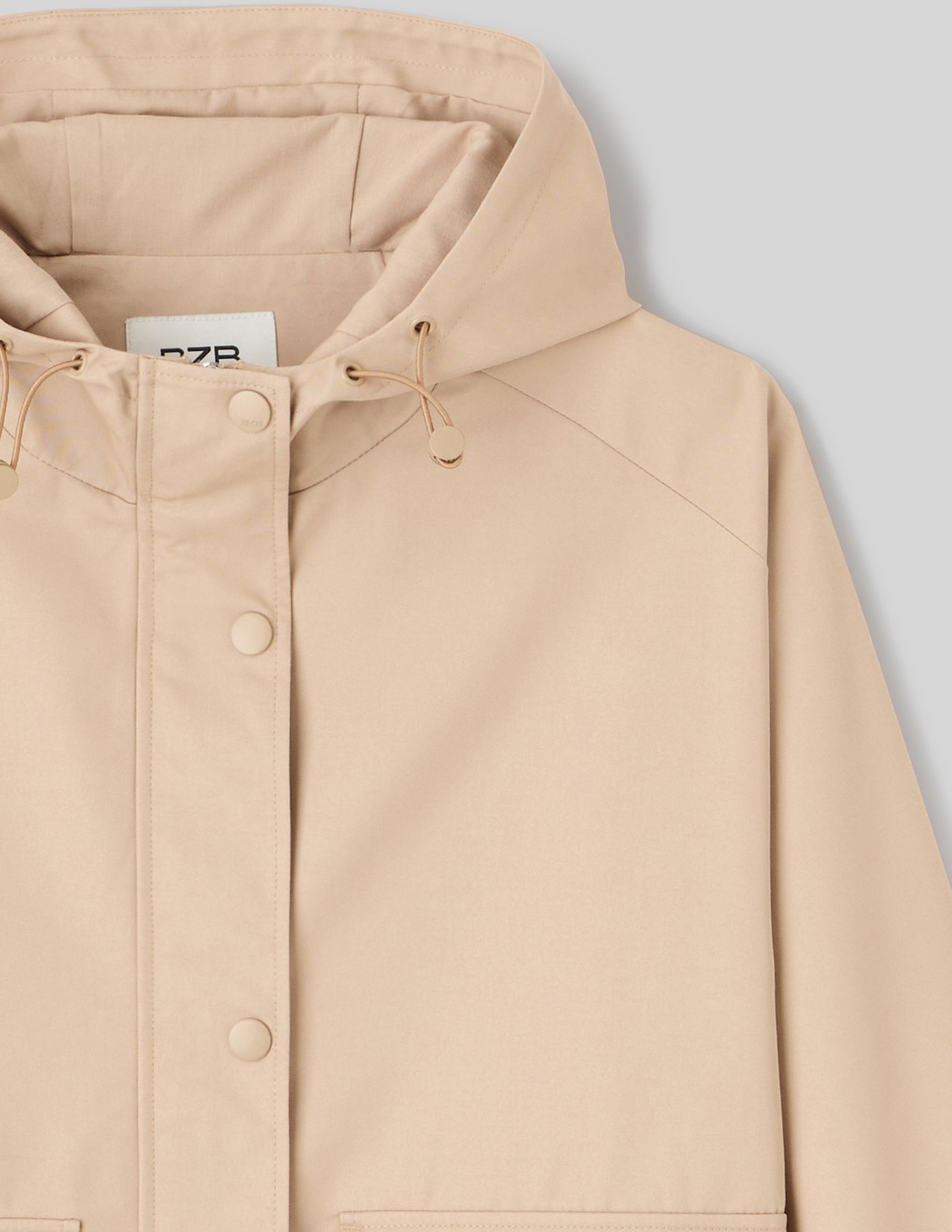 Coupe vent &agrave; capuche