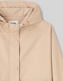 Coupe vent &agrave; capuche