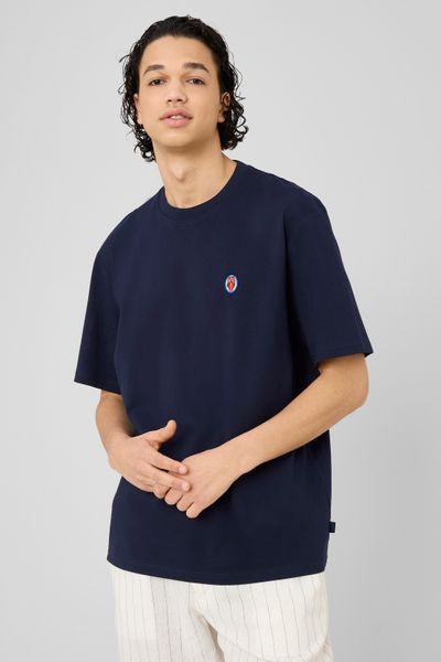 T-shirt broderie poitrine