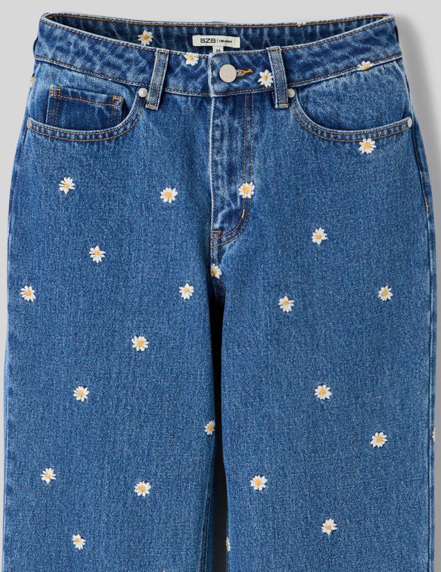 Jean straight brod&eacute; fleurs