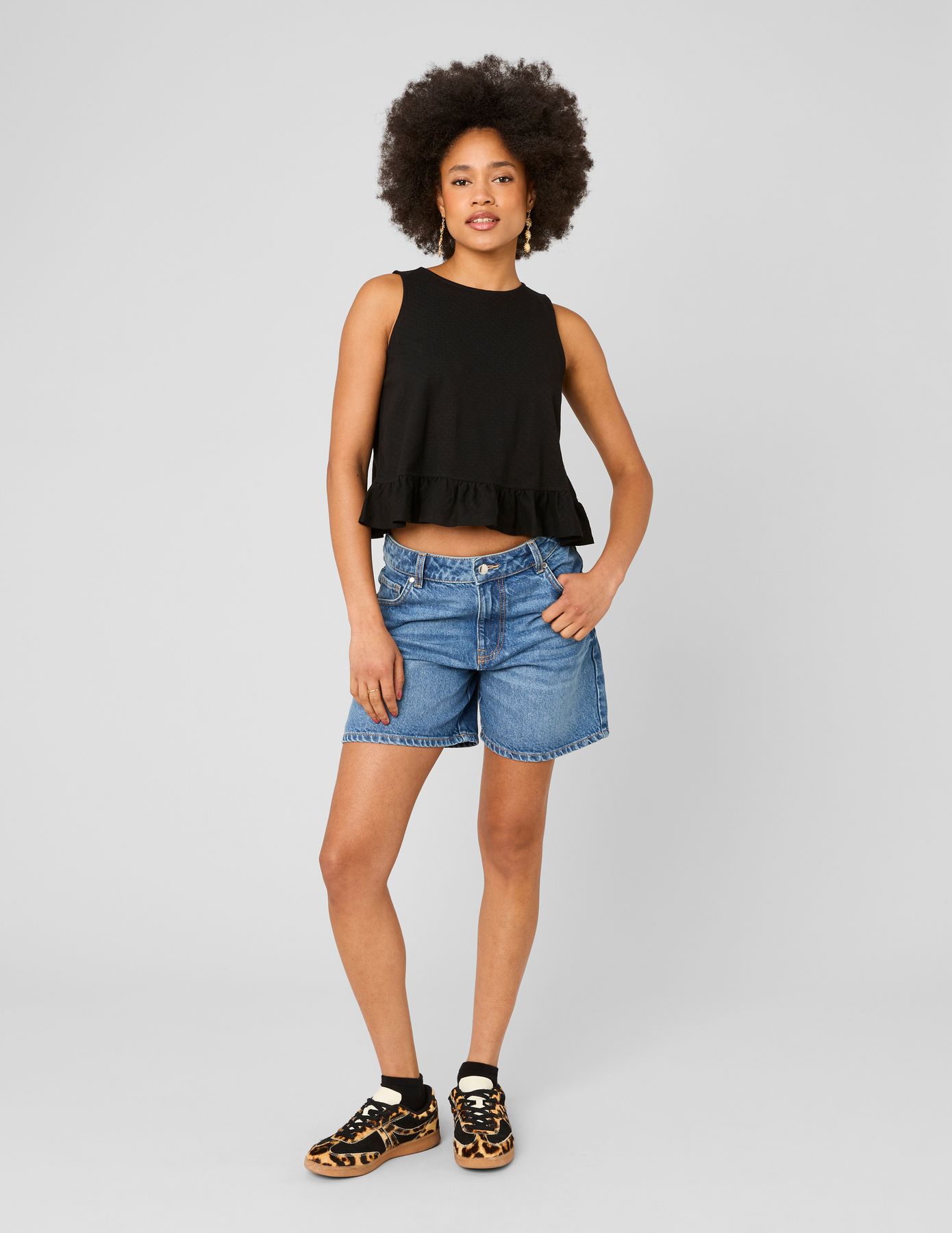 Top avec n&oelig;uds au dos