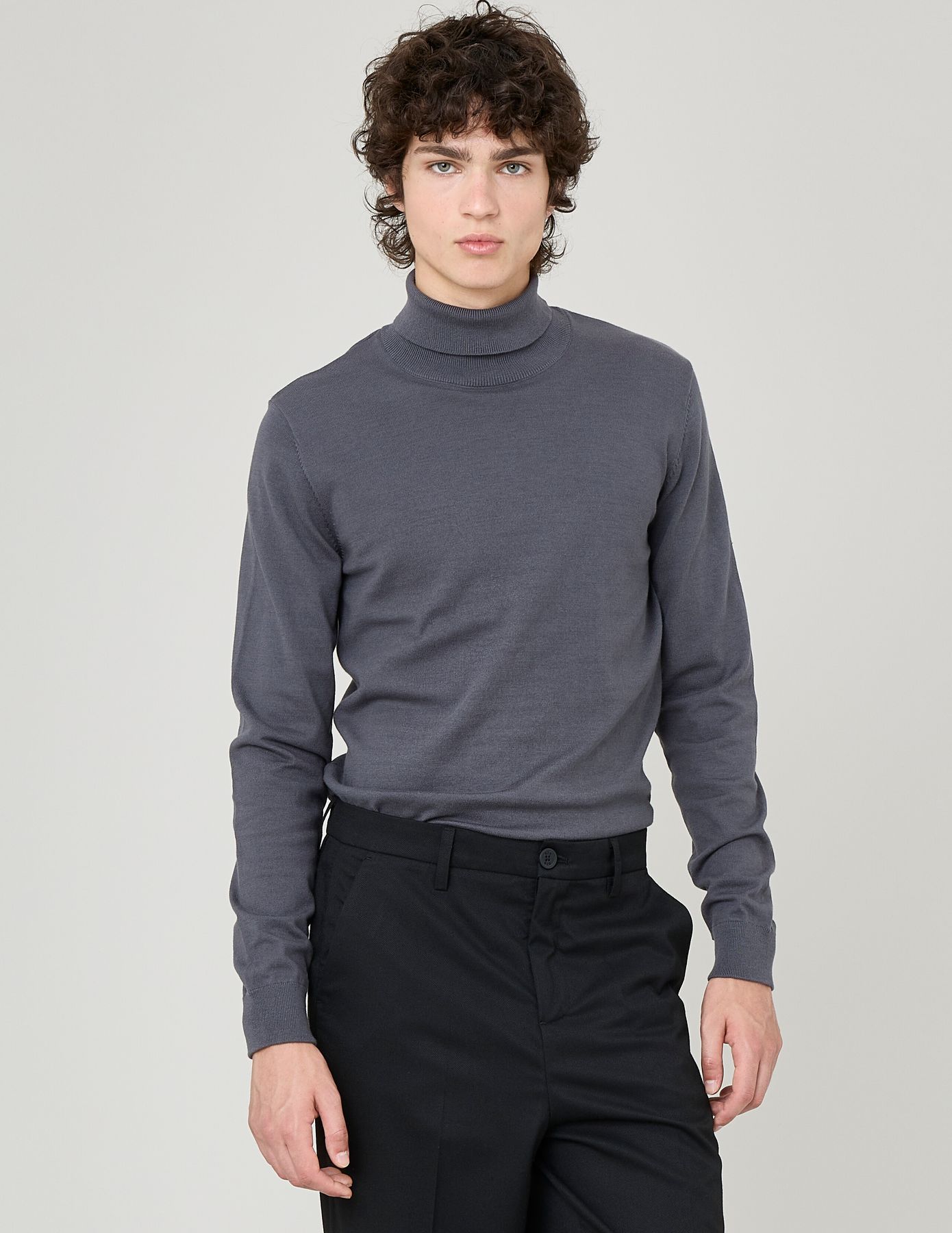 Pull col roulé