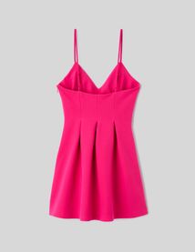 Robe courte &agrave; fines bretelles