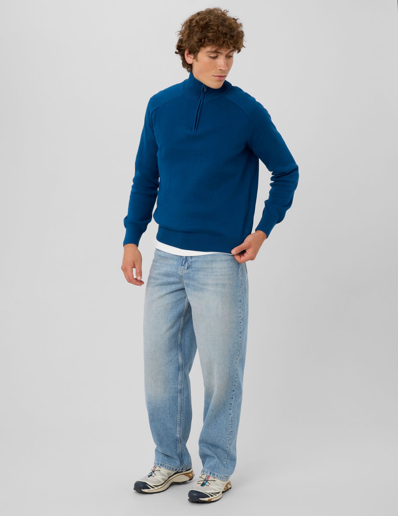 Pull col montant zipp&eacute;