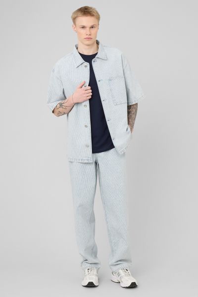 Chemise manches courtes ray&eacute;e