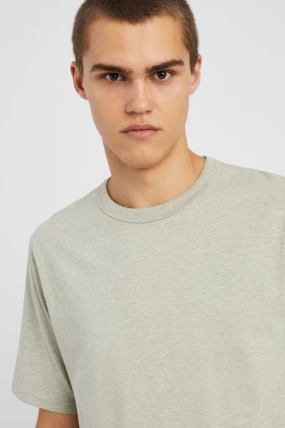 T-shirt chin&eacute;