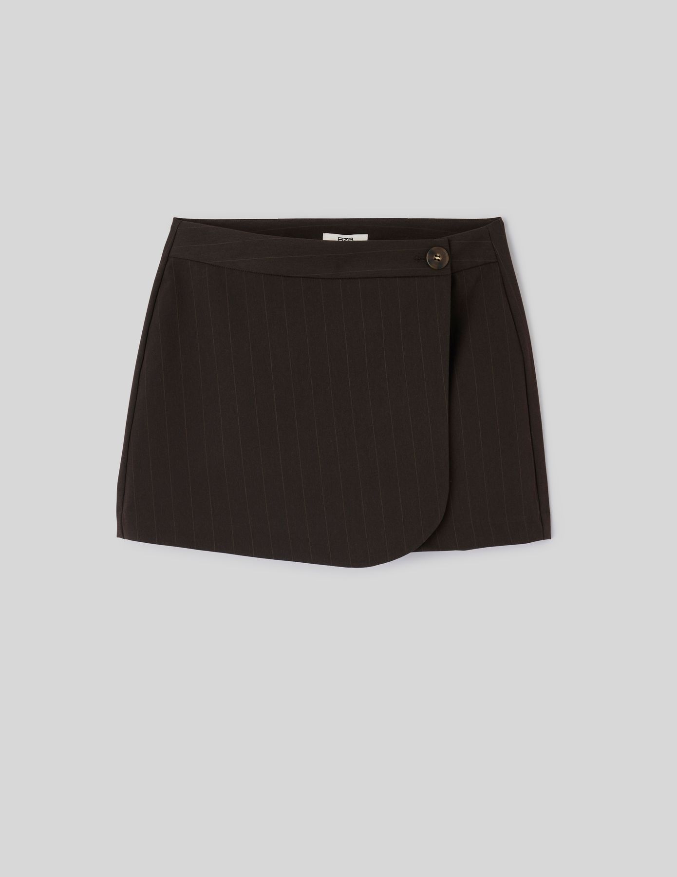 Jupe short ray&eacute;e