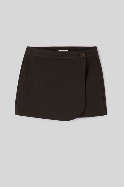 Jupe short ray&eacute;e