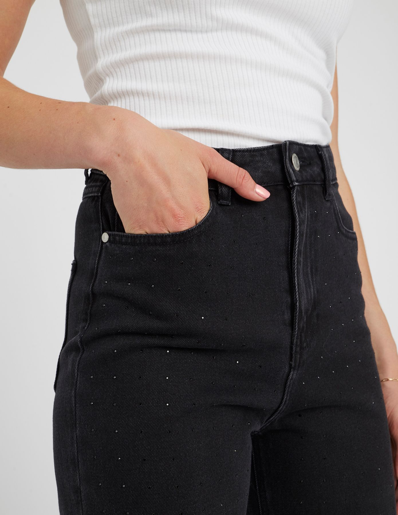 Jean straight &agrave; strass