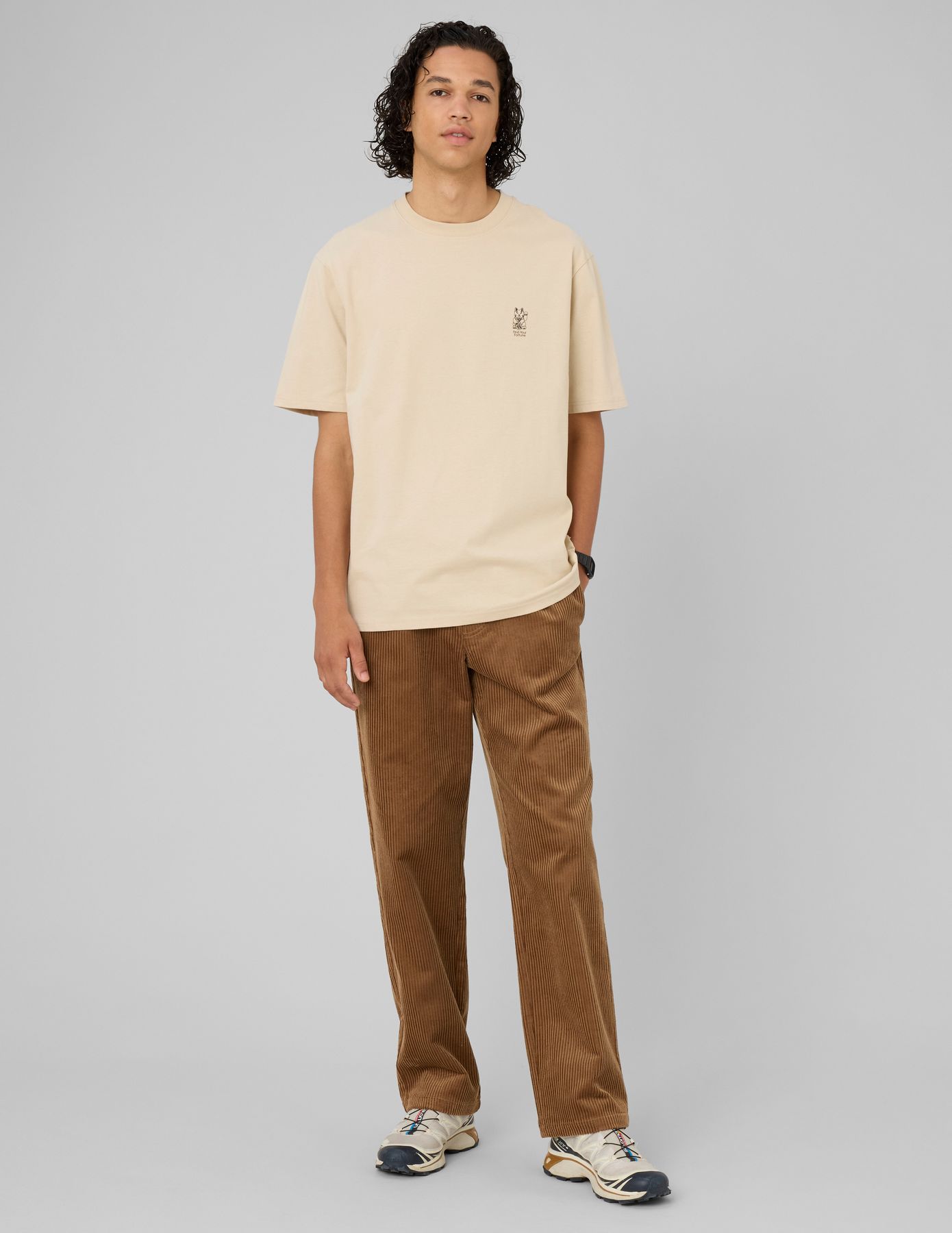 Pantalon velours c&ocirc;tel&eacute;