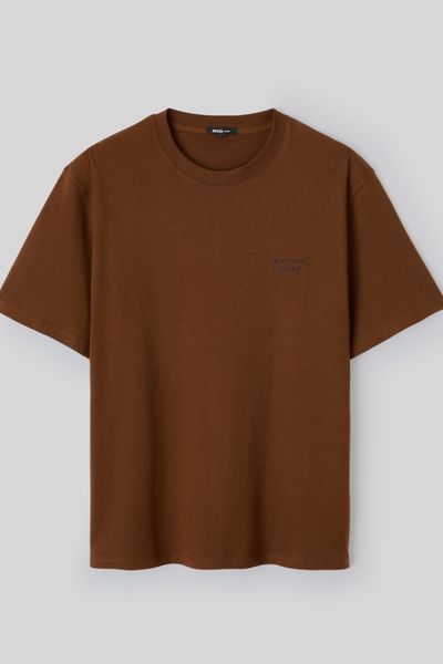 T-shirt broderie poitrine