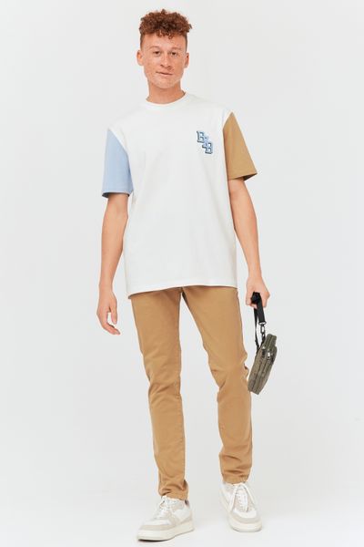 Pantalon chino ajusté