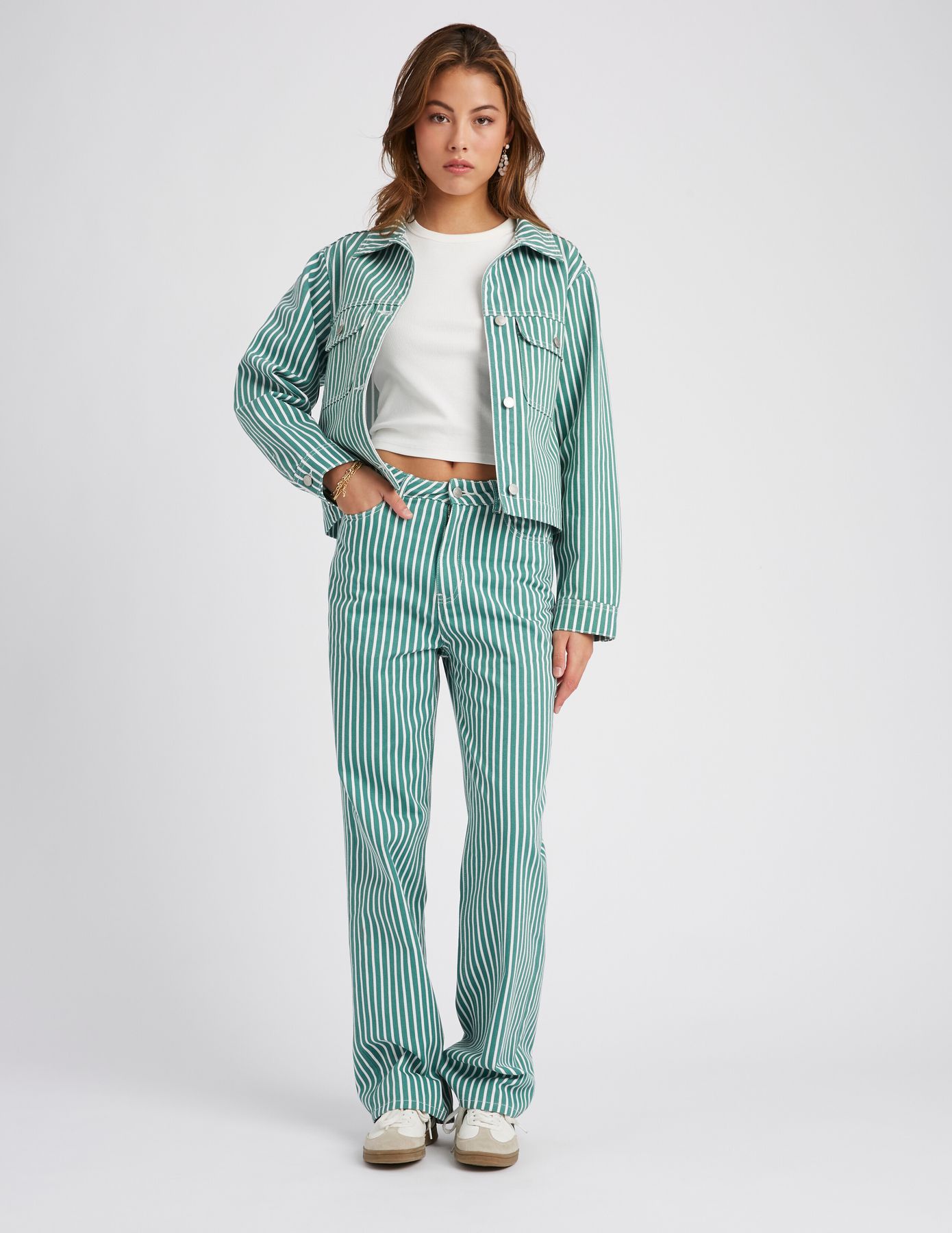 Jean straight ray&eacute;