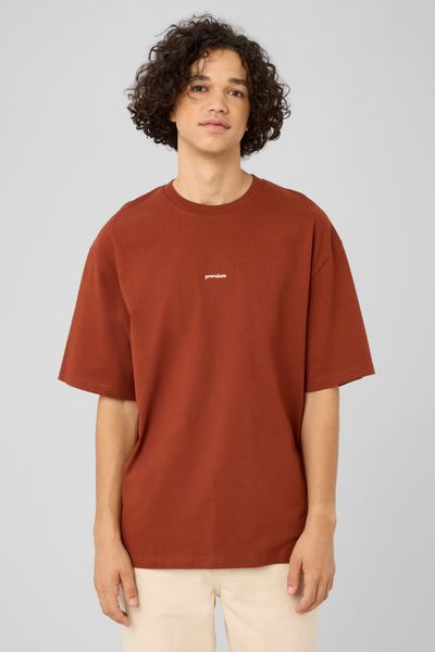 T-shirt broderie poitrine