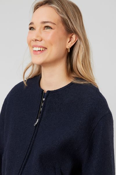 Veste boule en laine