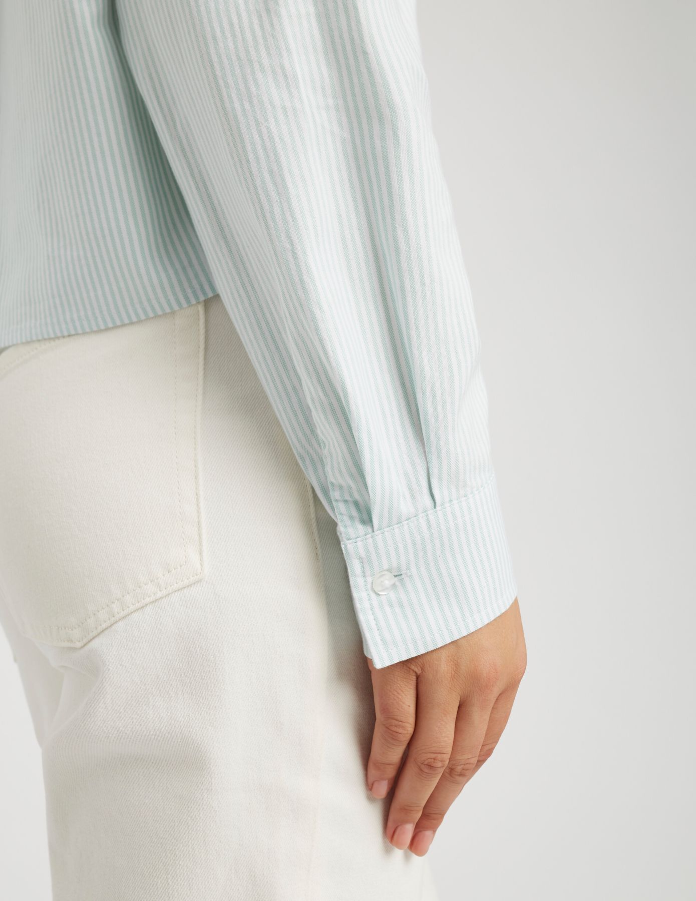 Chemise courte ray&eacute;e