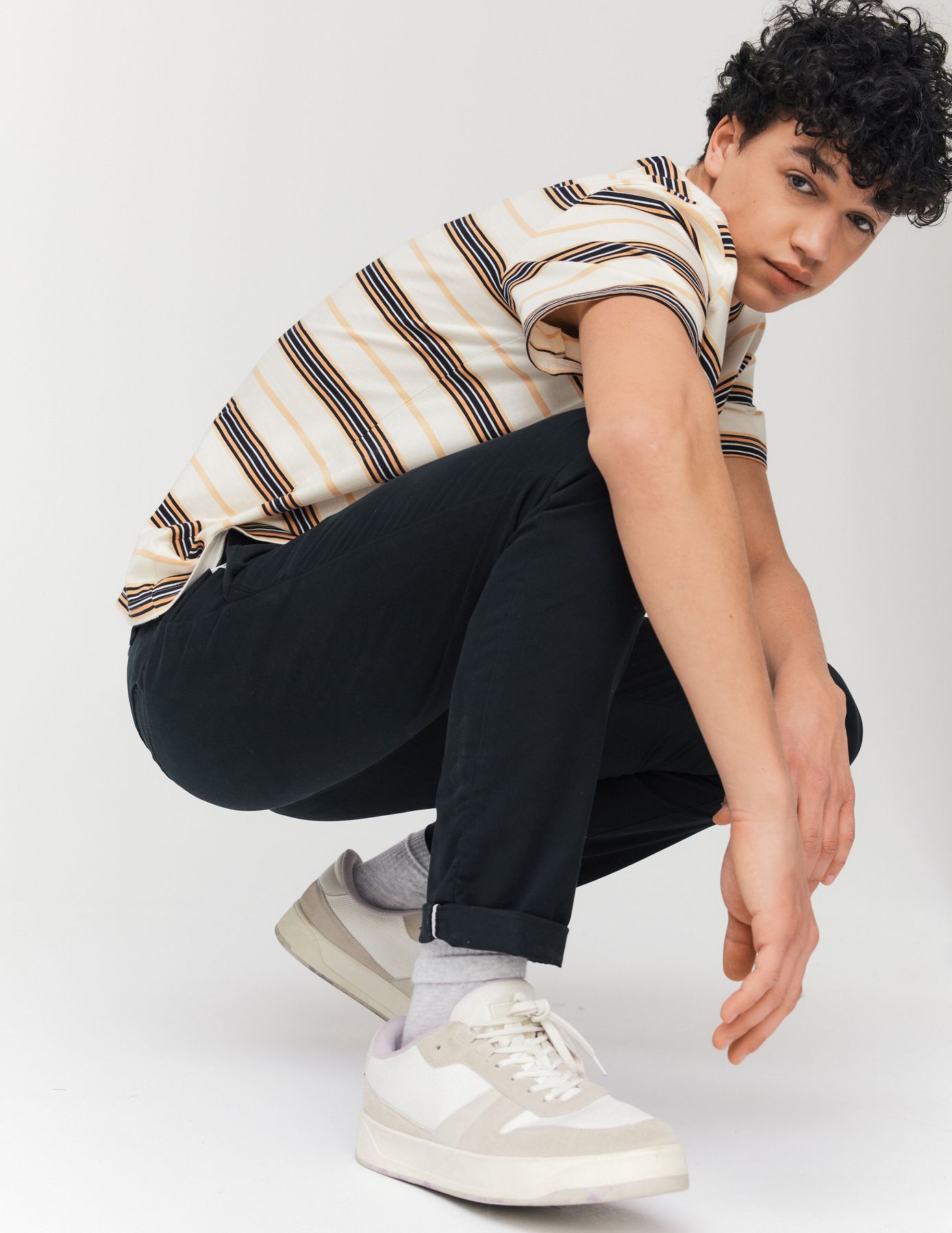 Pantalon chino ajusté