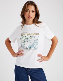 T-shirt imprim&eacute;