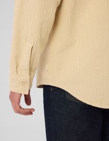 Surchemise reli&eacute;f&eacute;e