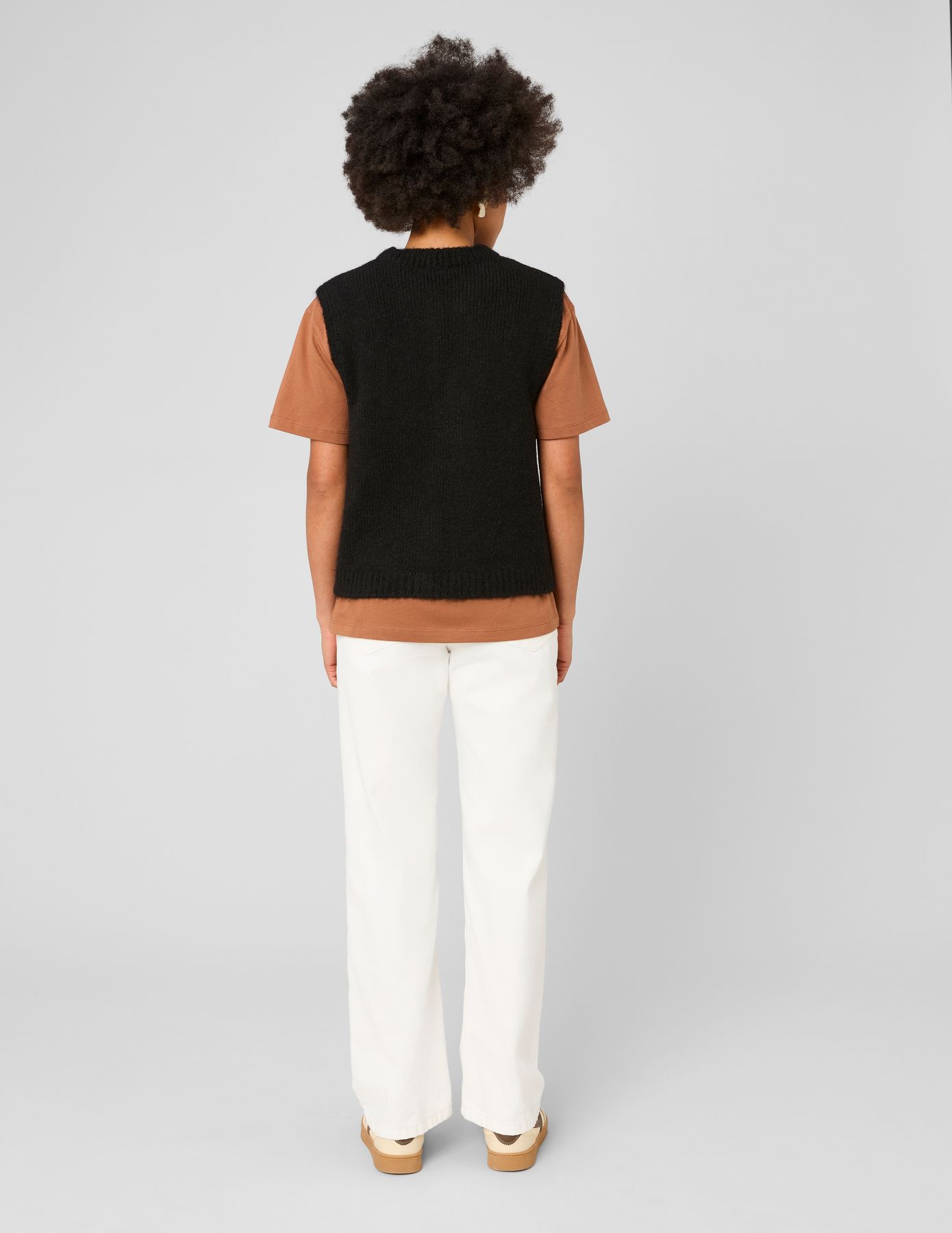 Gilet sans manches &agrave; noeuds