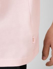 T-shirt broderie poitrine