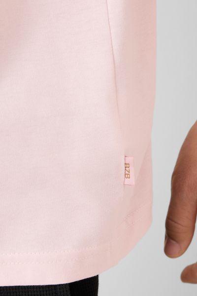 T-shirt broderie poitrine