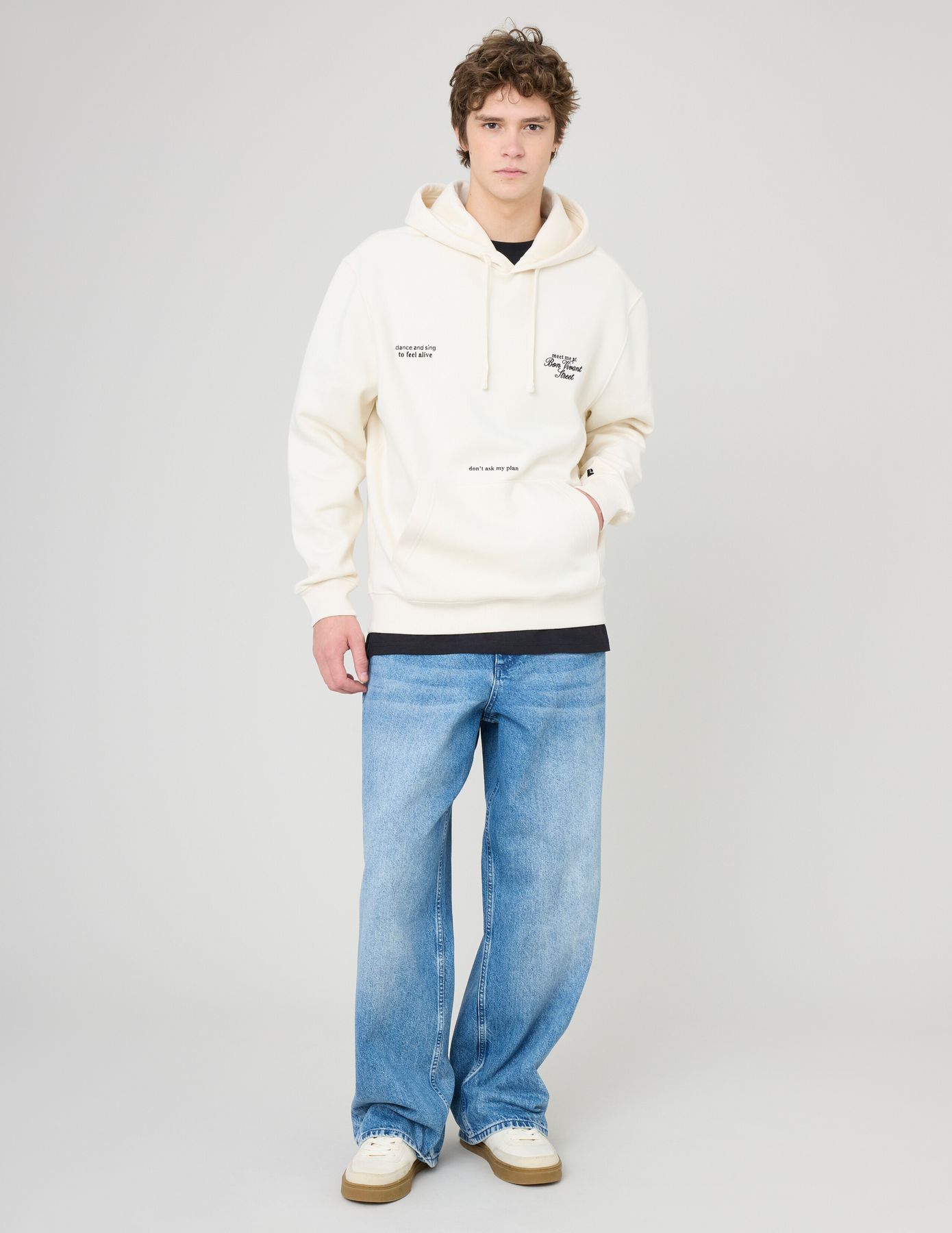 Sweat broderie