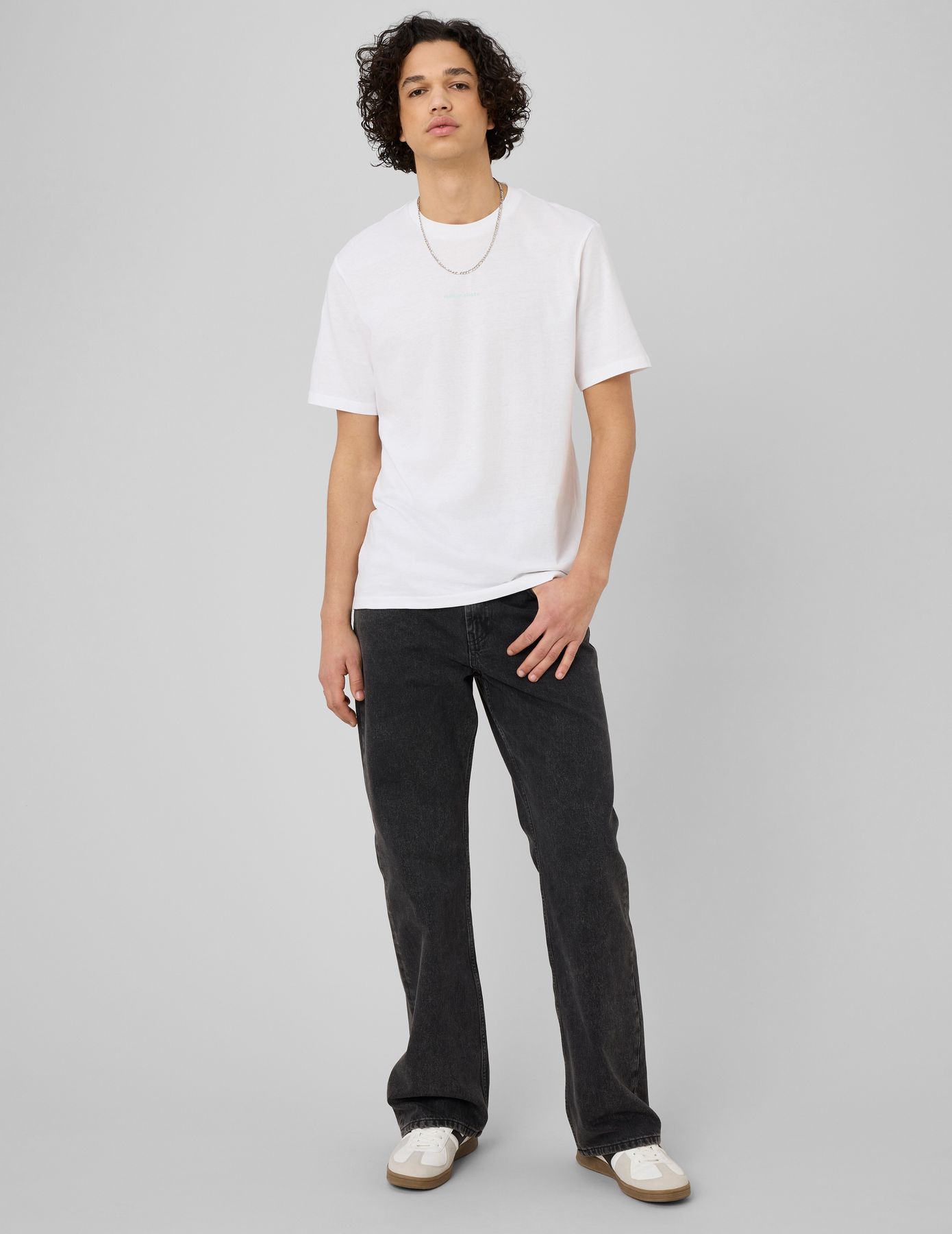 T-shirt imprim&eacute; poitrine