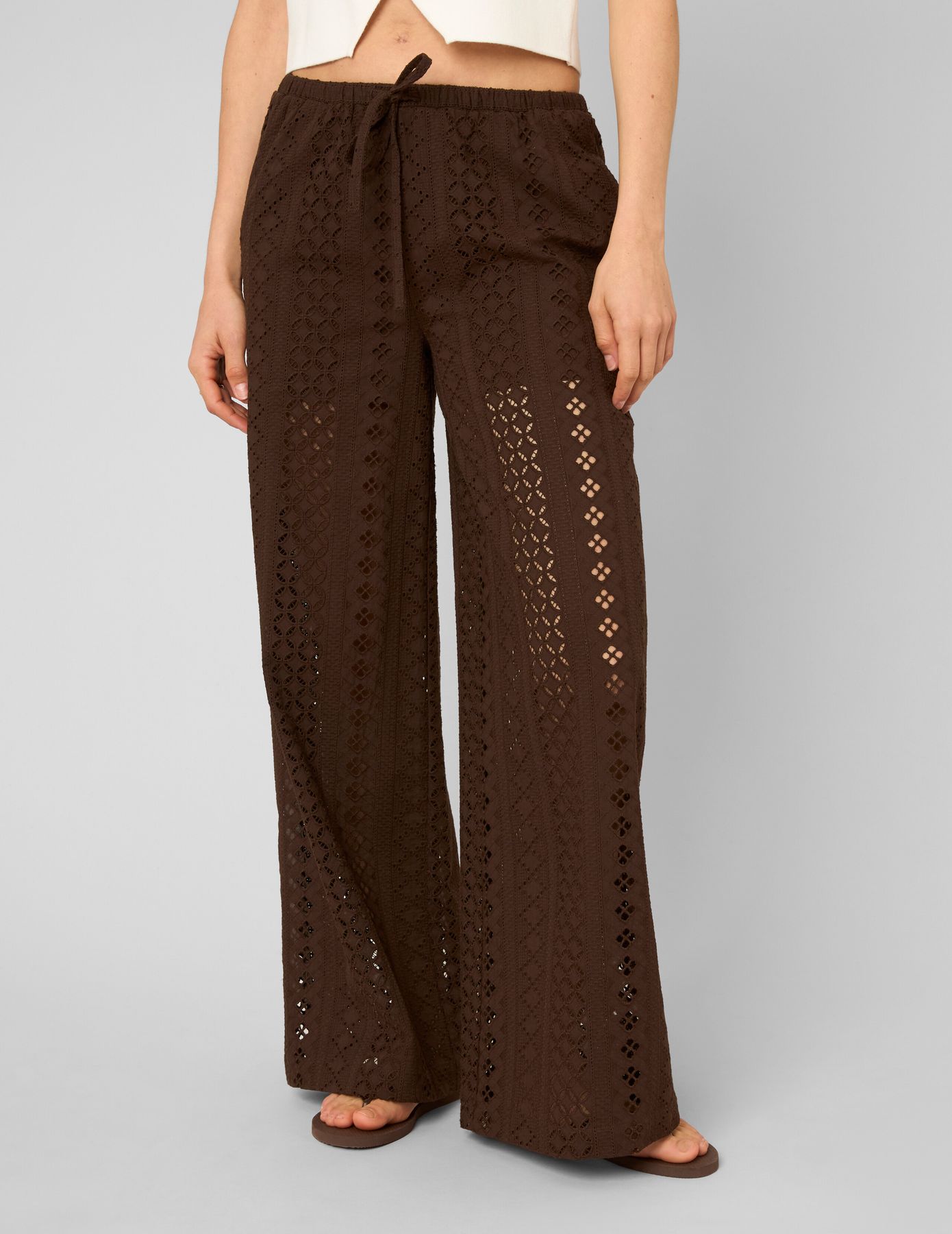 Pantalon broderie anglaise